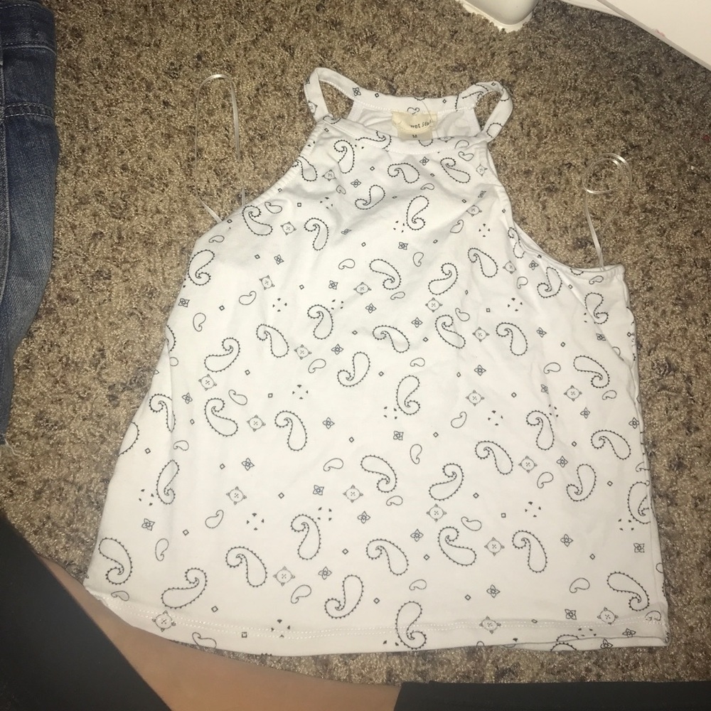 halter dandelion top