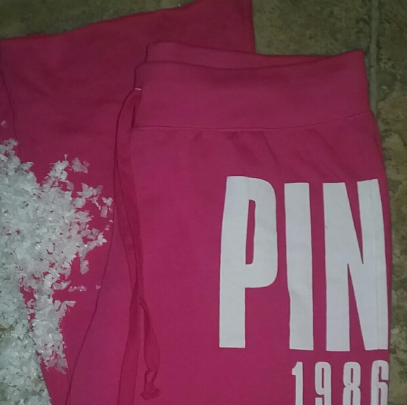 PINK Victoria's Secret Pants - 🎁New PINK Sweatpants!🎁