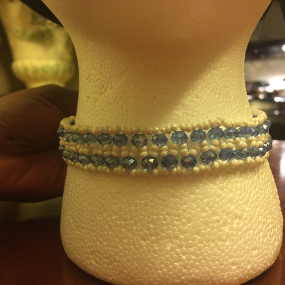 “Simply Elegant” Handmade beaded choker & earrings - Picture 8 of 8