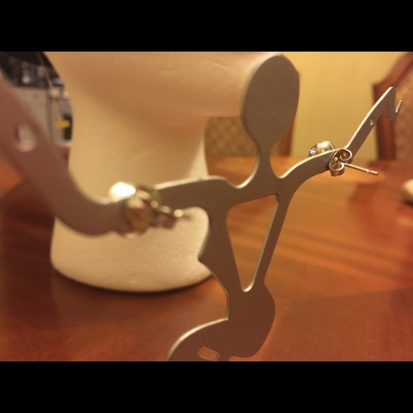 “Simply Elegant” Handmade beaded choker & earrings - Picture 5 of 8