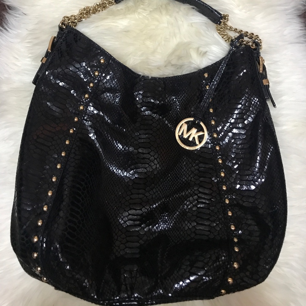 Shoulder bag