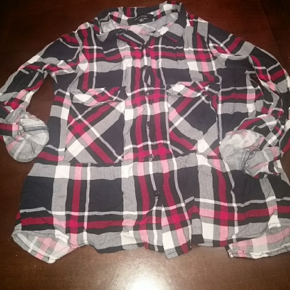EUC Flannel style shirt with open back