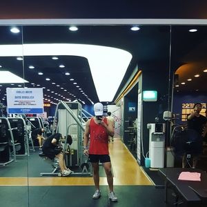 Meet your Posher, Won