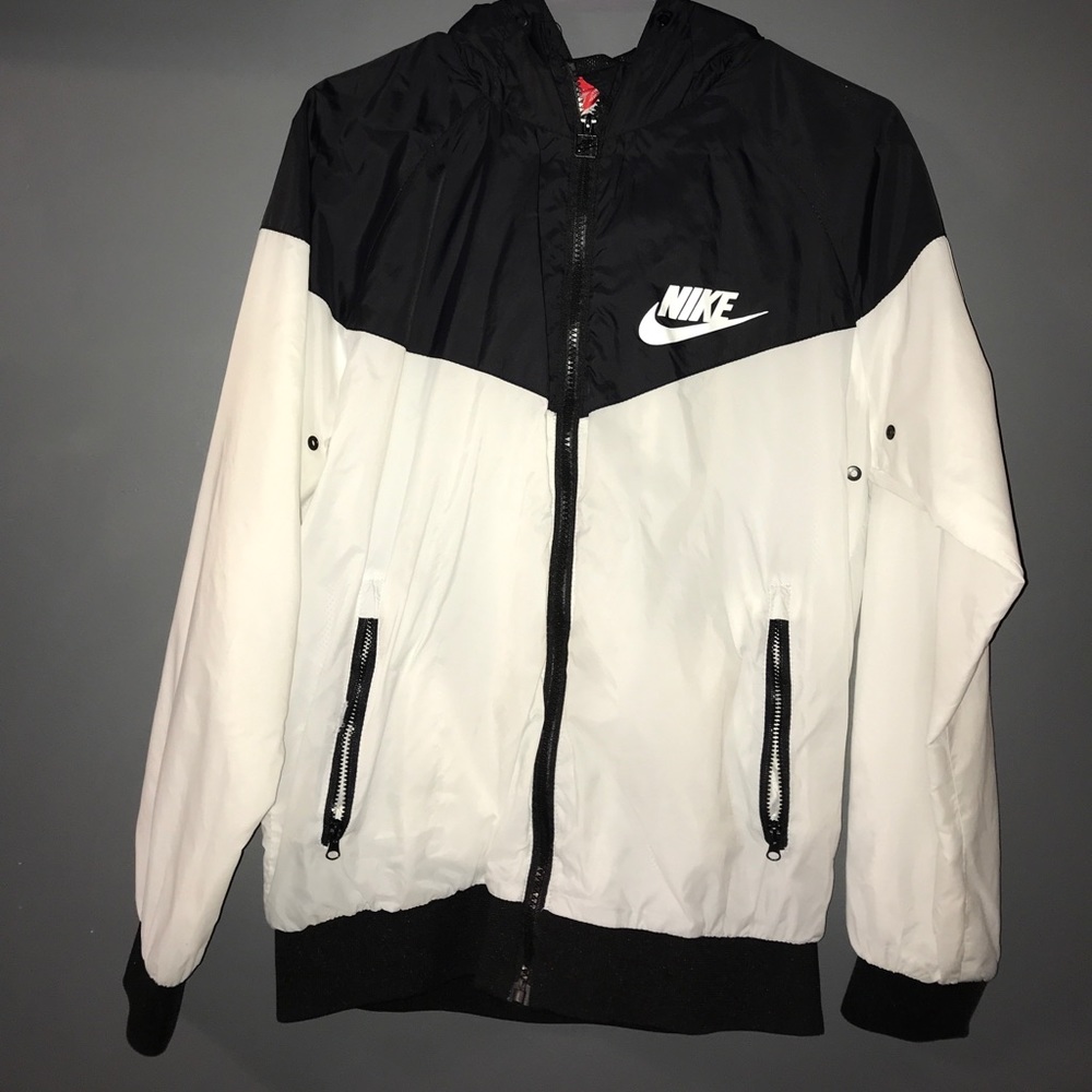Nike wind breaker