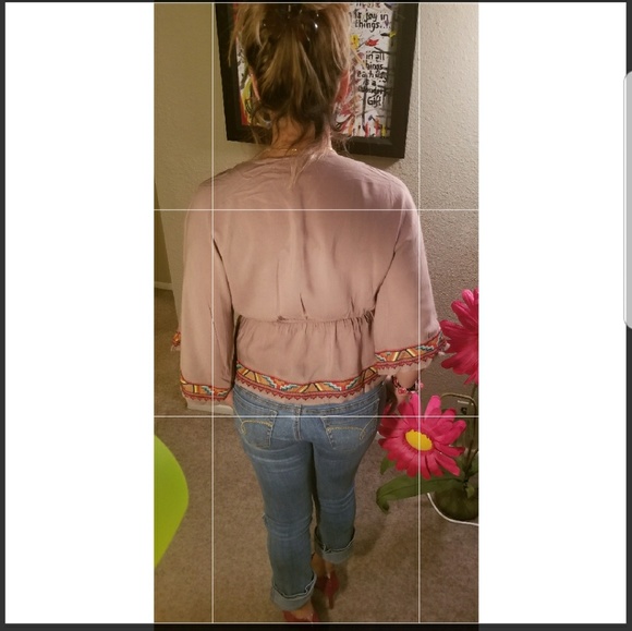 Top- semi cardigan cover-up - Picture 3 of 5