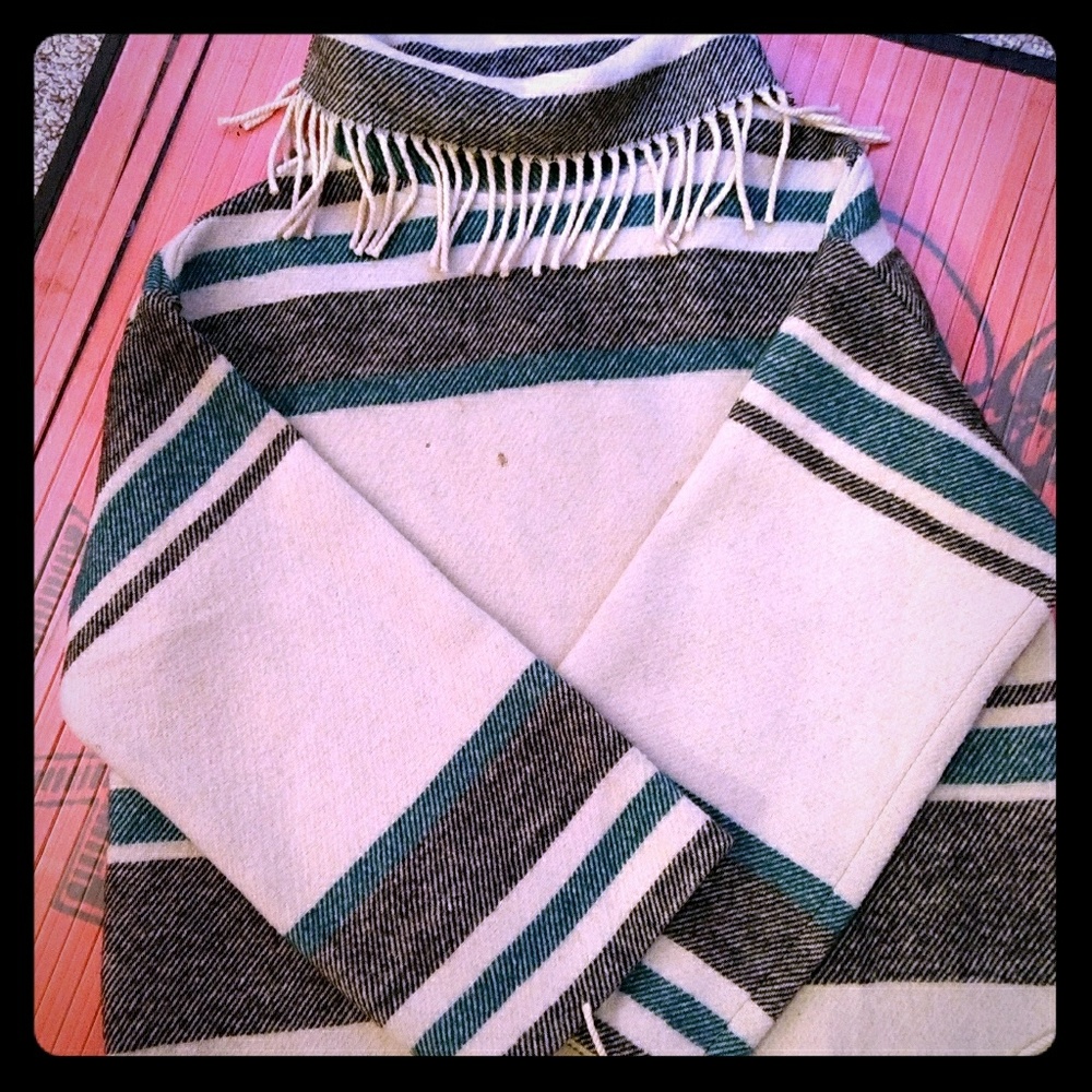 Ralph Lauren 100% Wool Poncho