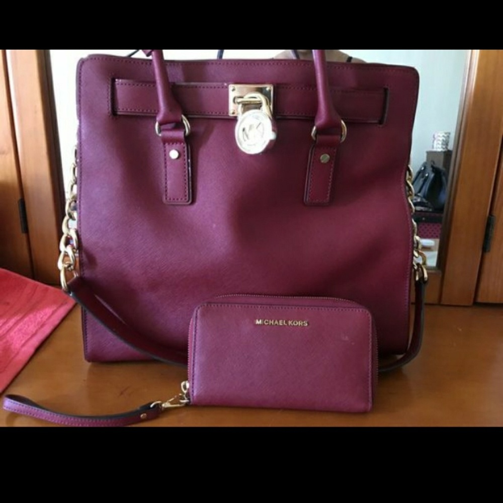 Mk purse with wallet