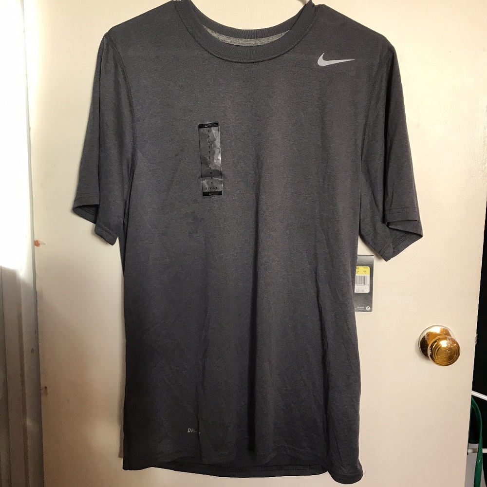 (NWT) Nike Men's Dri Fit Shirt