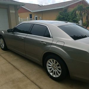 Meet your Posher, Robert