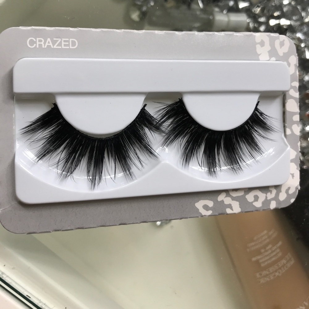 Flutter lashes false eyelashes crazed