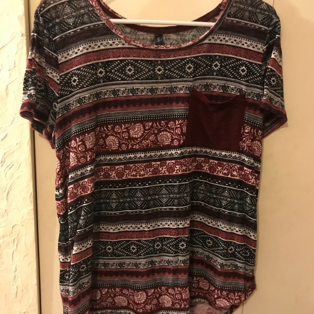 Loose knit red patterned shirt