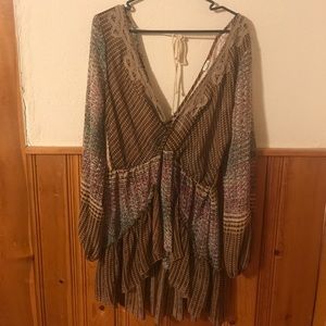 Gimmicks long tunic top