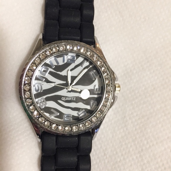 SOLD**Sparkling Rhinestone Watch CC - Picture 2 of 4