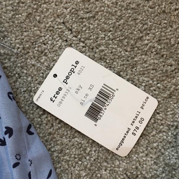 NWT Free People Blue Print Tie Hi Lo Top Sz XS - Picture 5 of 6