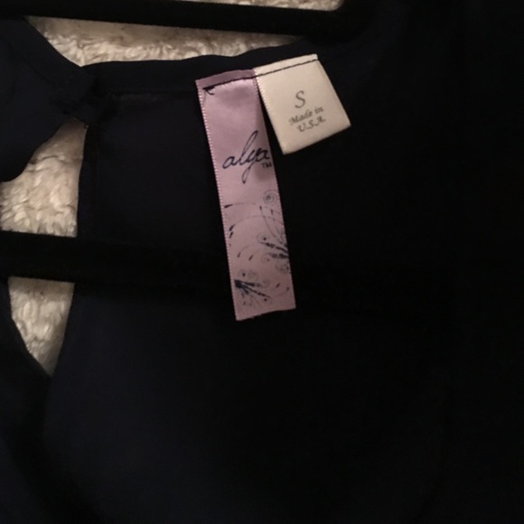 Fun Aztec designed romper - Picture 5 of 5