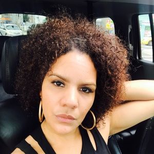 Meet your Posher, Loranny