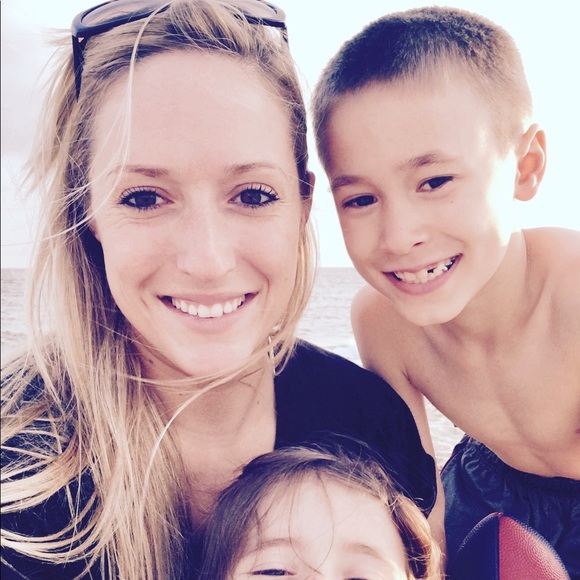 Meet your Posher, Kristen - Picture 1 of 1