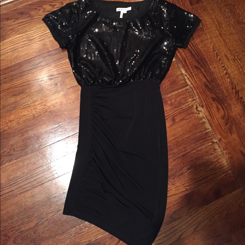 Black sequined fitted Cocktail Dress!