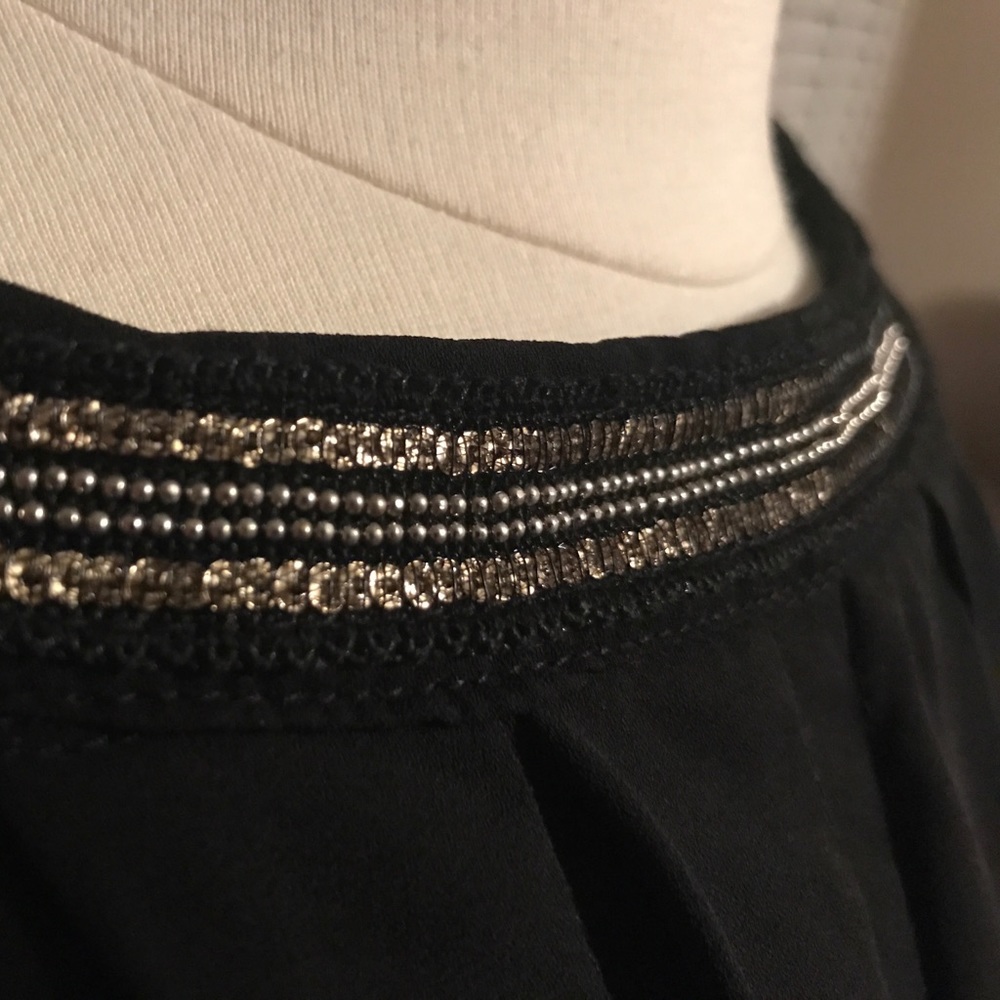 TOP - Picture 2 of 5