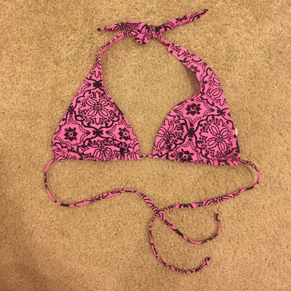 Detailed swim top!
