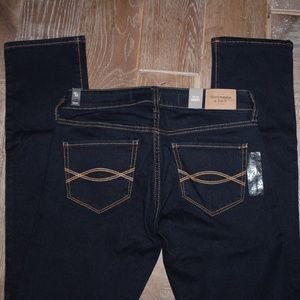 NWT A&F Dark Wash Skinny Jeans