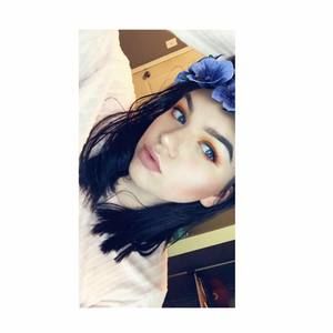 Meet your Posher, Courtney