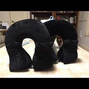 2 airplane pillows never used!In amazing condition