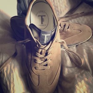 TOD's suede sneaker
