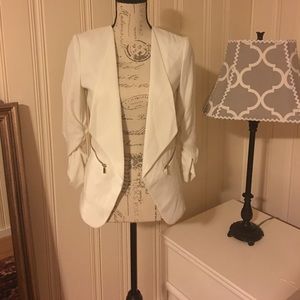 White blazer with elastic sleeves