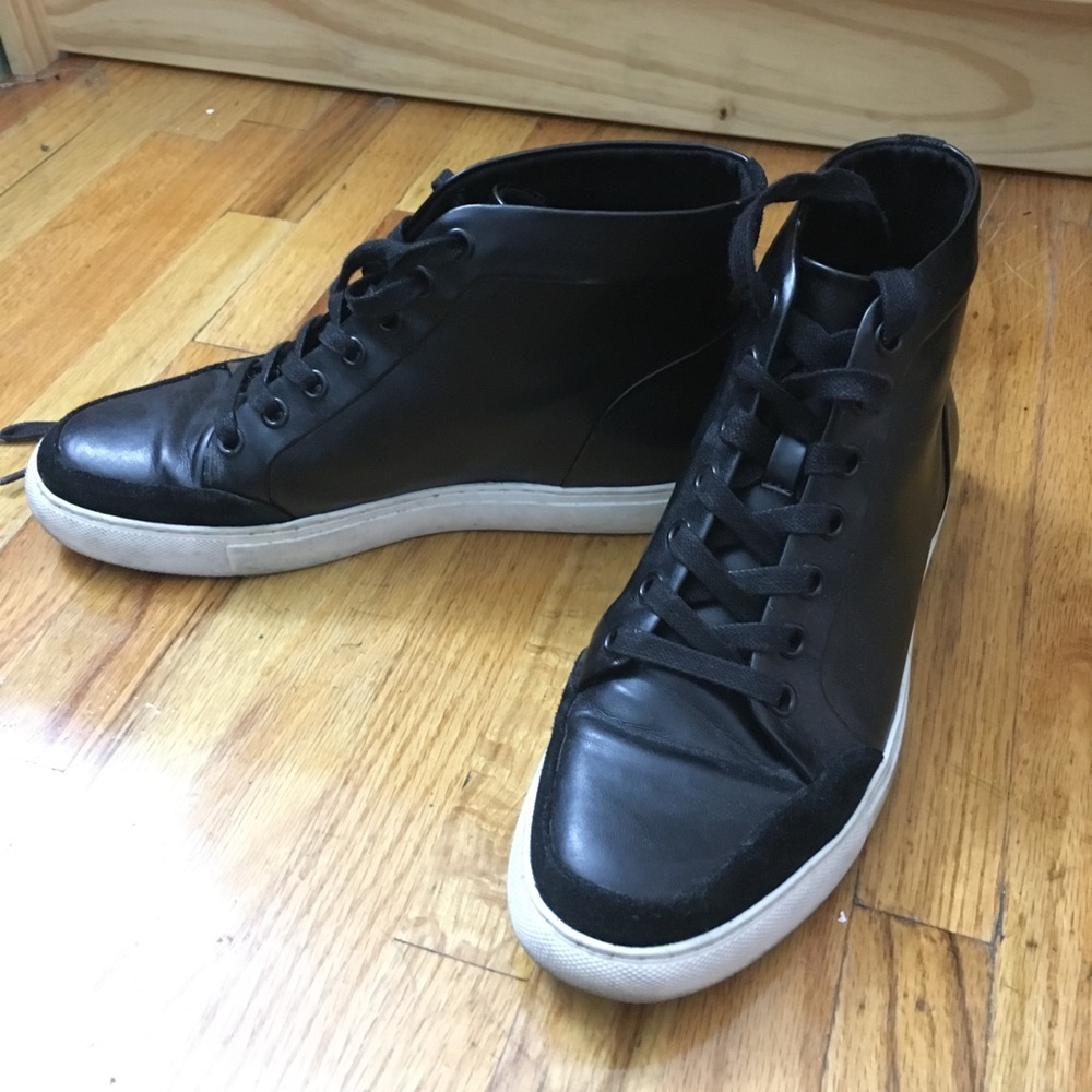 Kenneth Cole Reaction black sneakers