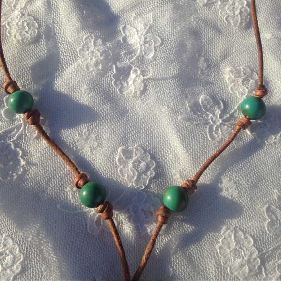 🌹No Brand Open Circle Necklace - Picture 4 of 8