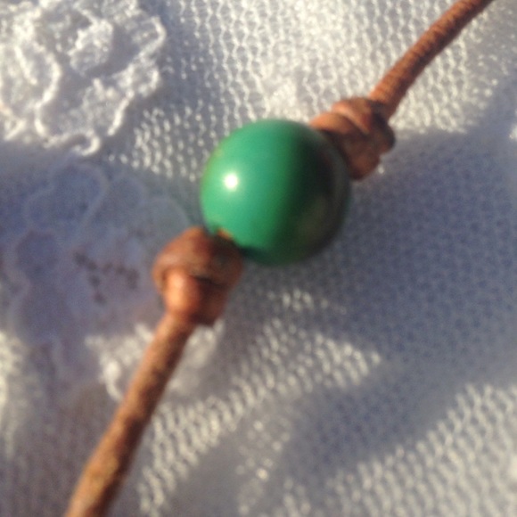 🌹No Brand Open Circle Necklace - Picture 5 of 8