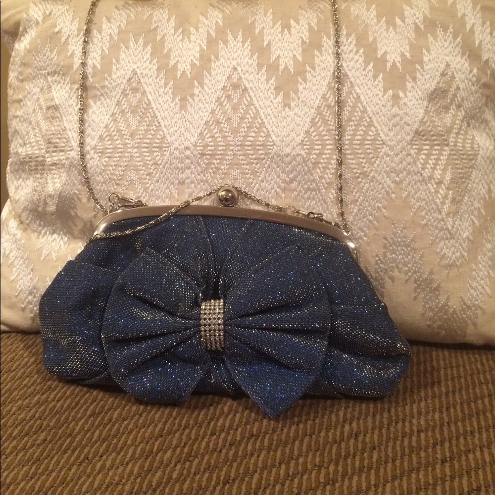 Small dressy bag