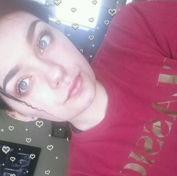 Meet your Posher, Dani - Picture 1 of 1