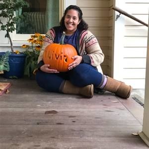 Meet your Posher, Olivia