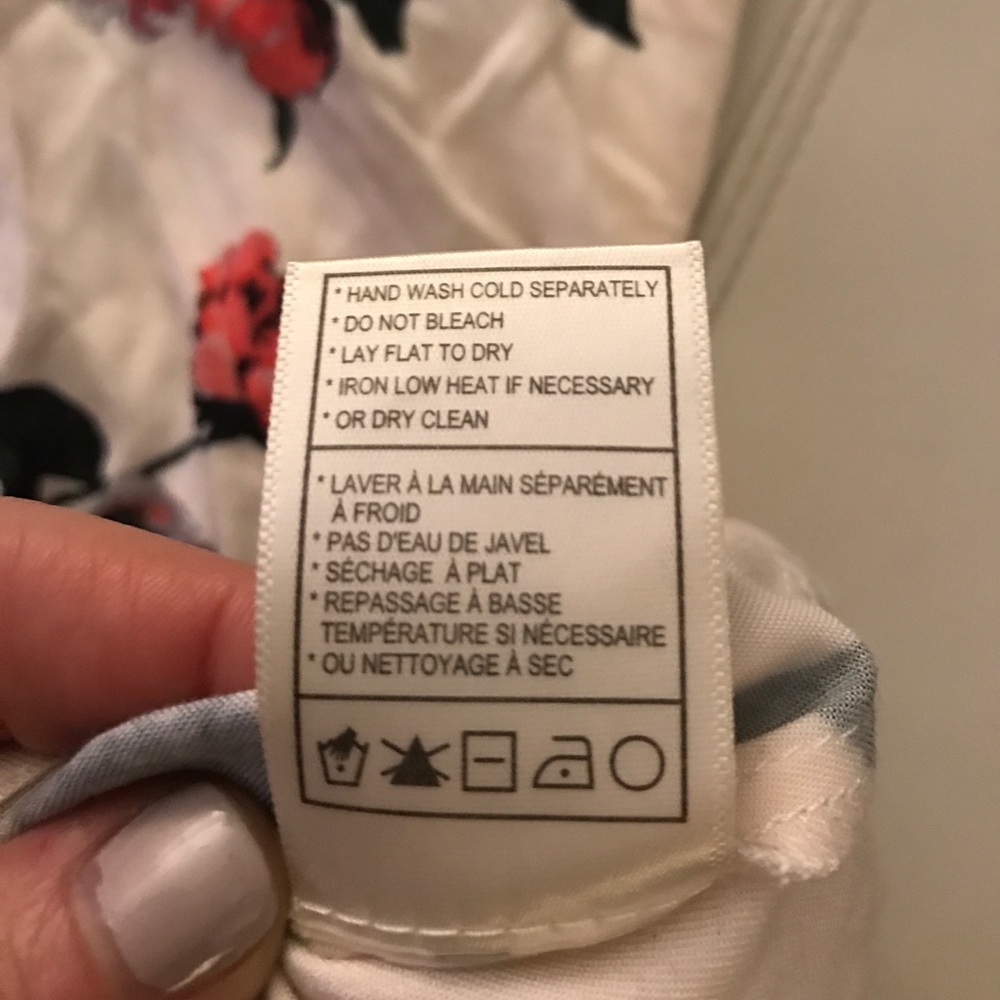 BB Dakota -worn once ! romper size large - Picture 5 of 7