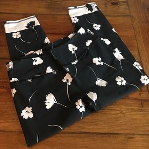 BNWT Fabletics work out capris