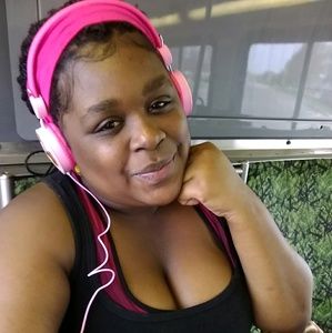 Meet your Posher, Sharese