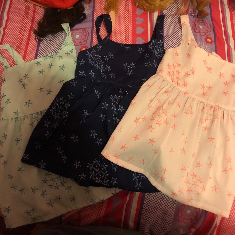 Old navy 3 tank top blouses