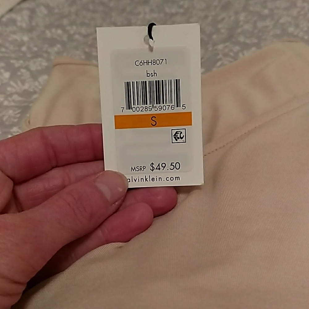 Shirt - Picture 3 of 4