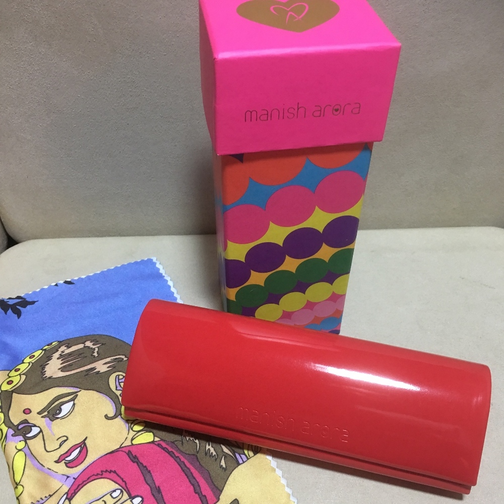 Nib - Manish Arora Glasses Case - Red Heart - image 1
