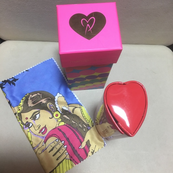 NIB - MANISH ARORA GLASSES CASE - RED HEART - Picture 4 of 6