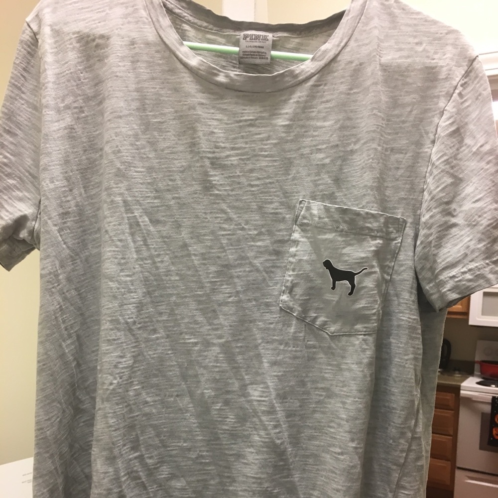 Vs pink  tee shirt worn twice size L price is firm