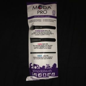MODA PRO Brush Set