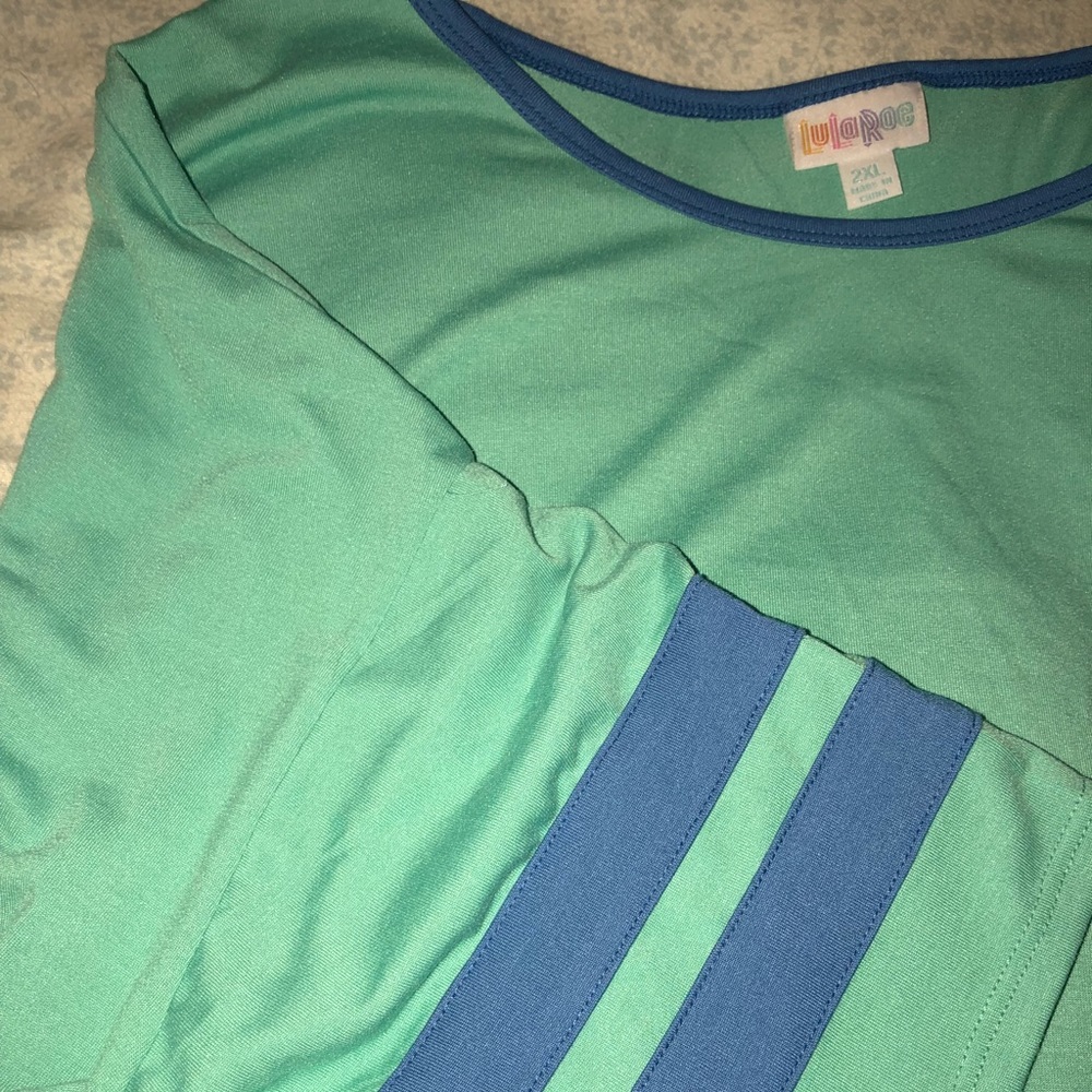 LuLaRoe Irma Tunic