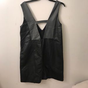 V neck dress