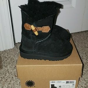 Black Toddler Uggs
