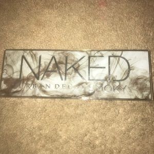 Urban Decay naked Smokey.