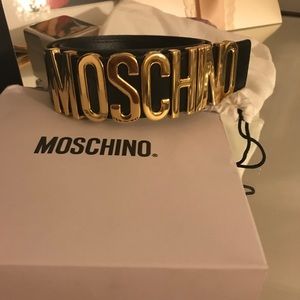 Moschino belt