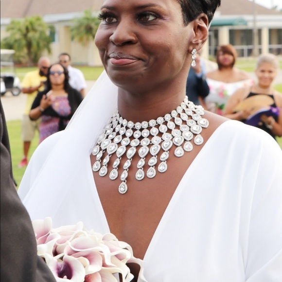 ONE OF A KIND ABSOLUTELY GORGEOUS NECKLACE - Picture 2 of 4